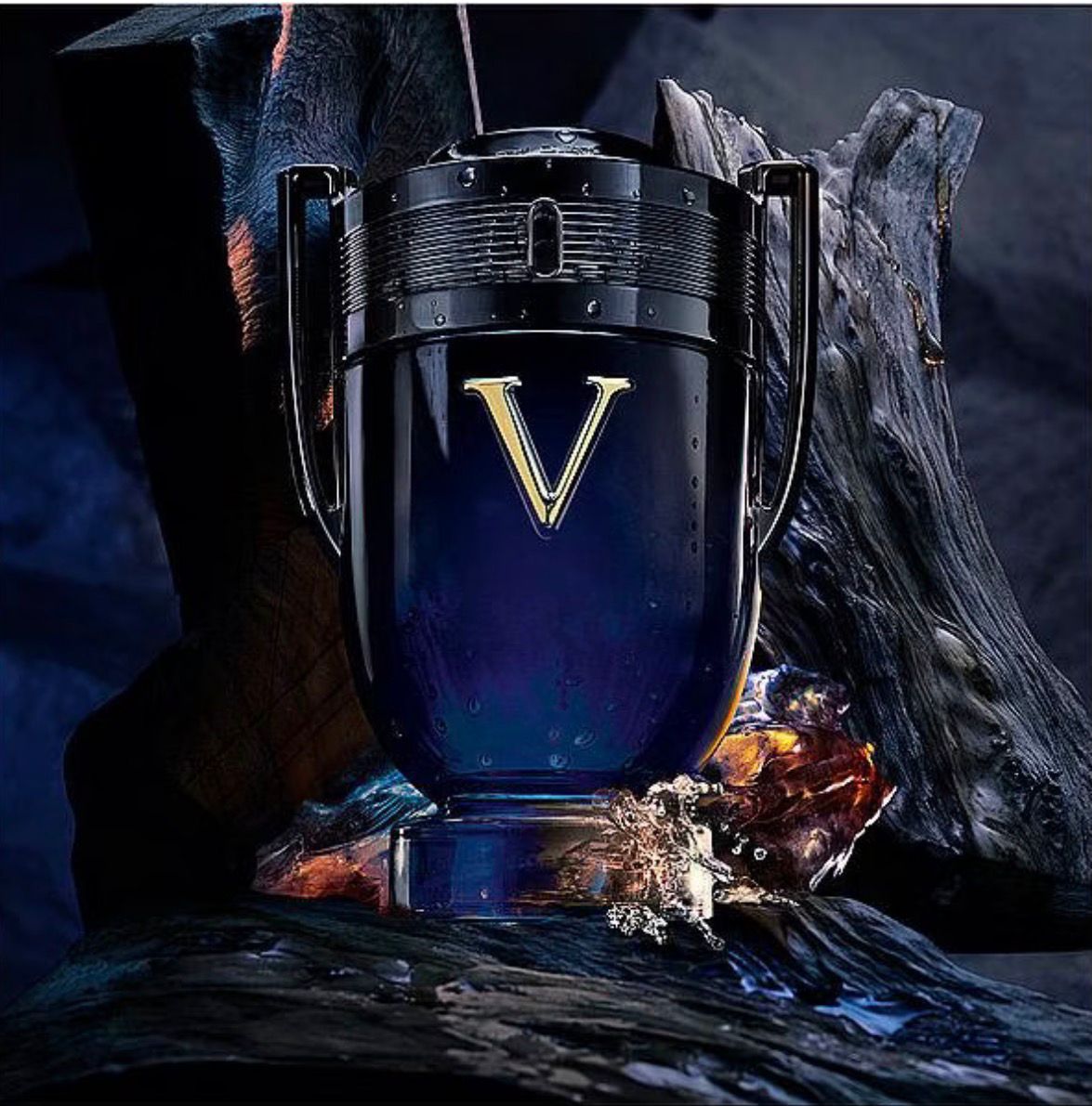 Rabanne Invictus Victory Eau de Parfum for Men – Trophy Bottle